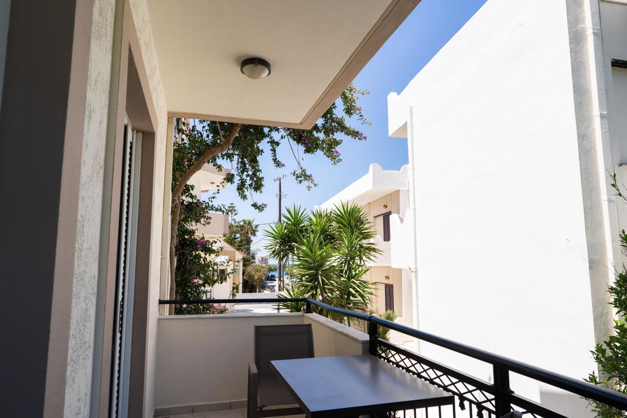 Medousa Studio & Apartments 普拉基亚斯 外观 照片