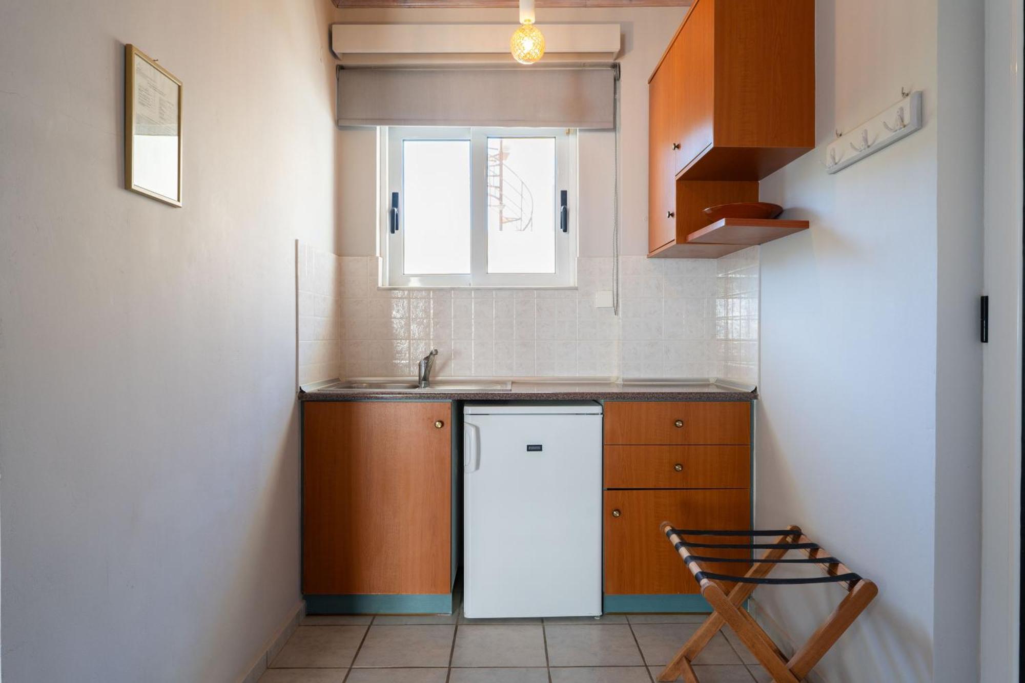 Medousa Studio & Apartments 普拉基亚斯 外观 照片